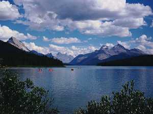 Maligne Lake